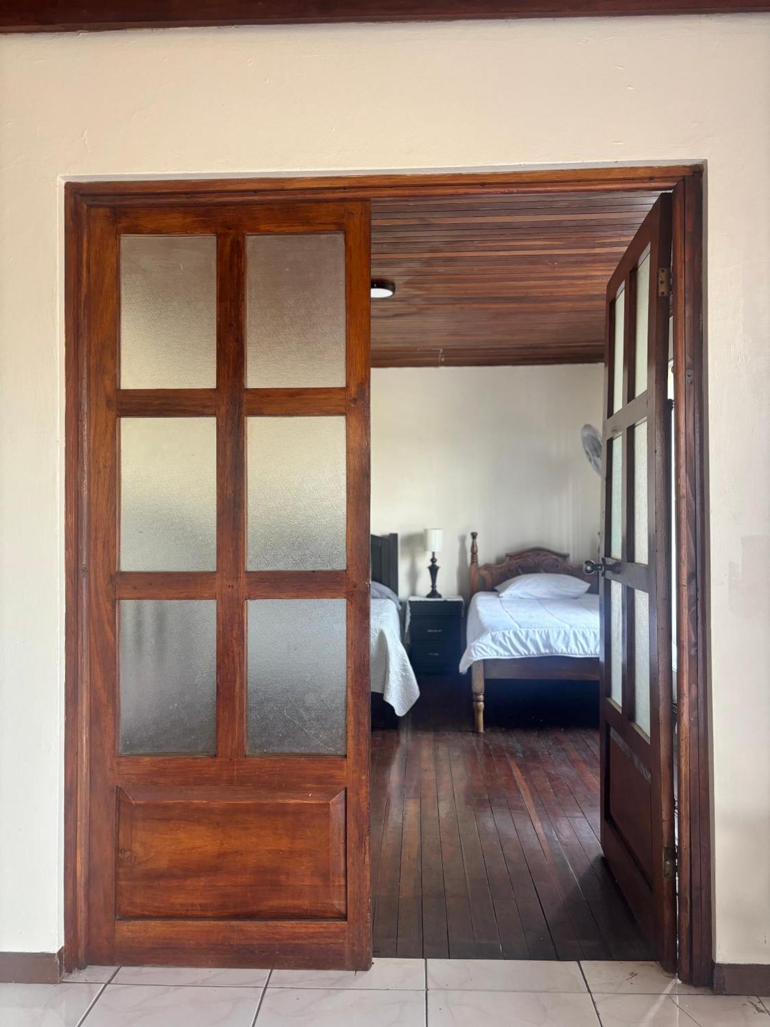 شقة Casa Jana El Roble الغرفة الصورة