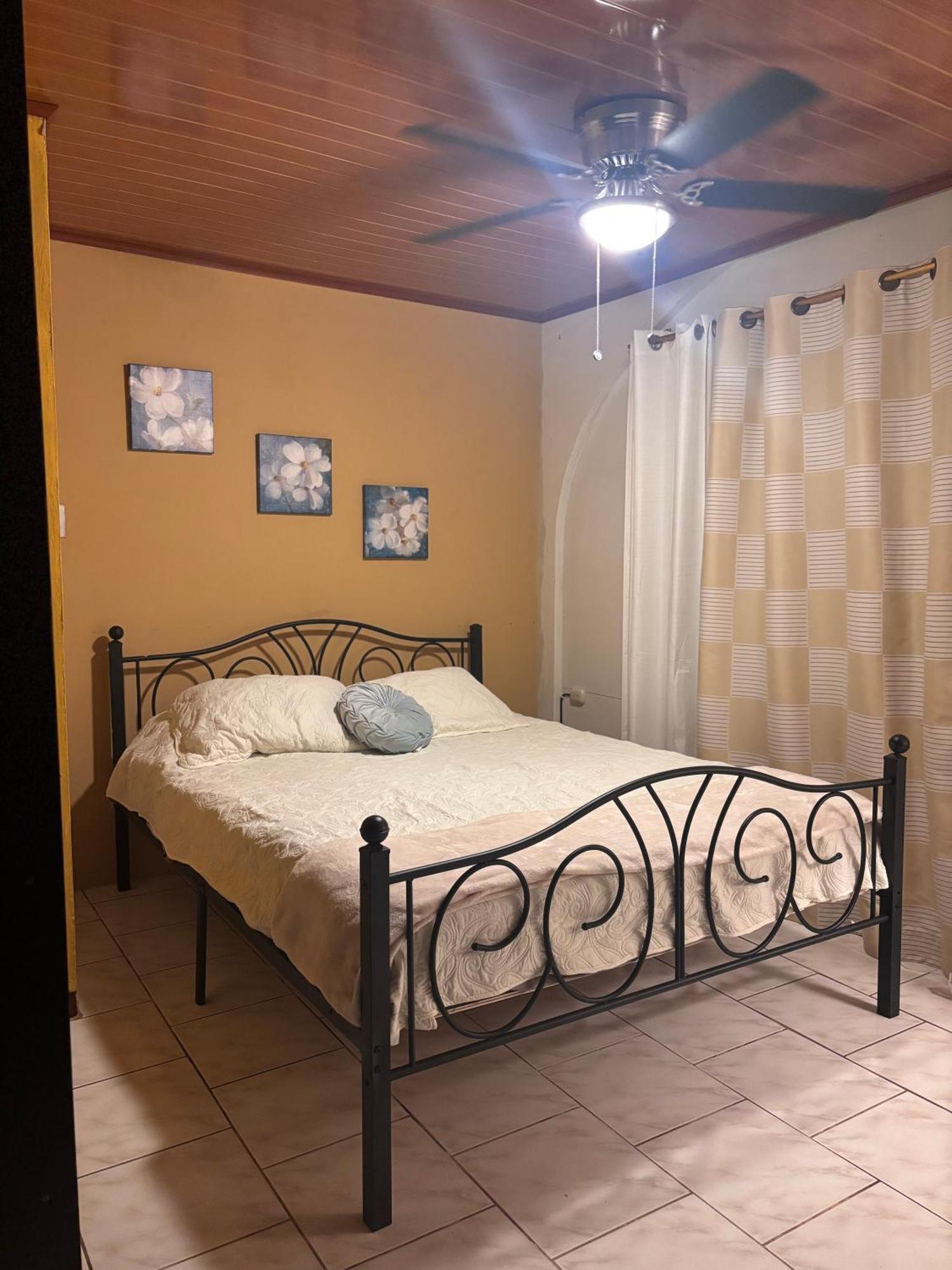 شقة Casa Jana El Roble الغرفة الصورة